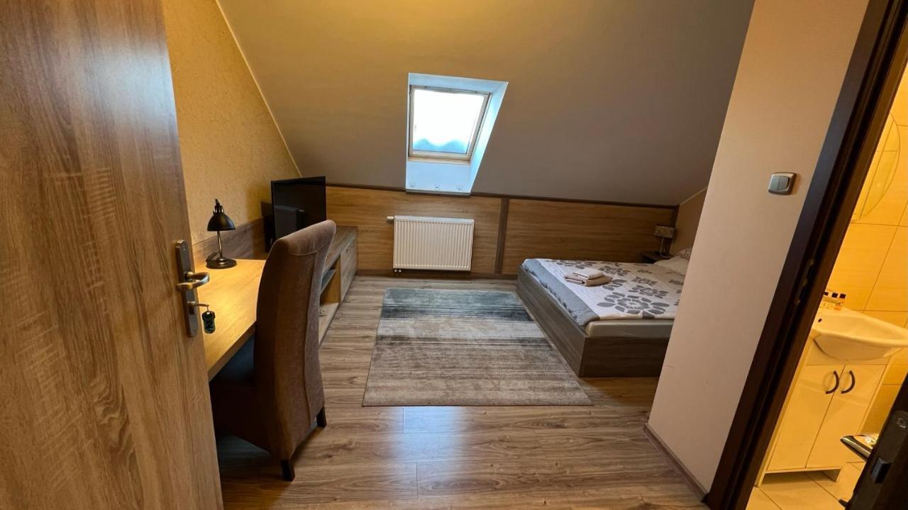 Bed and Breakfast Fitnessfun Krzyż Exterior foto